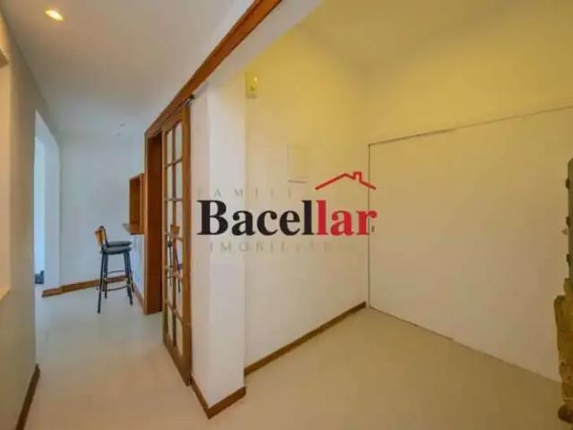 Apartamento para Venda em Rio de Janeiro/RJ Leblon 2 Quartos