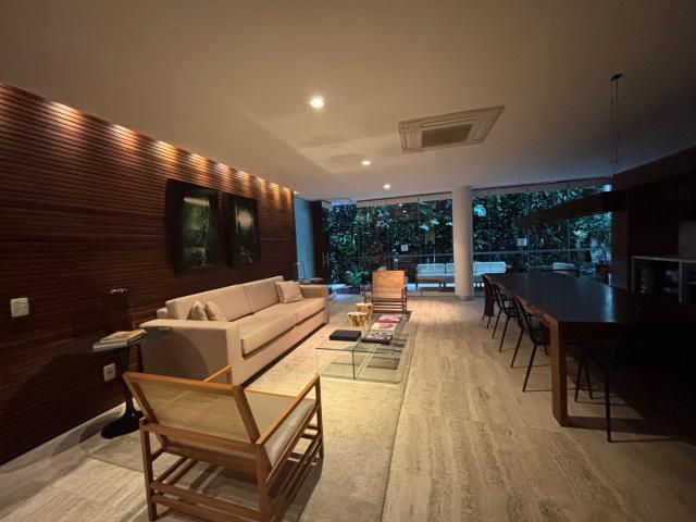 Apartamento para Venda em Rio de Janeiro/RJ Leblon 2 Quartos