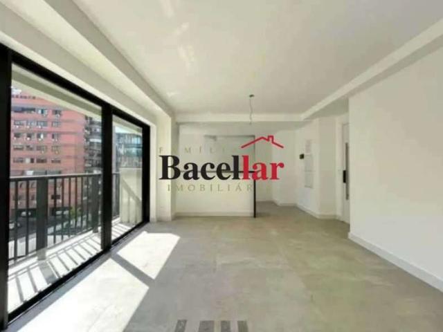 Apartamento para Venda em Rio de Janeiro/RJ Leblon 2 Quartos