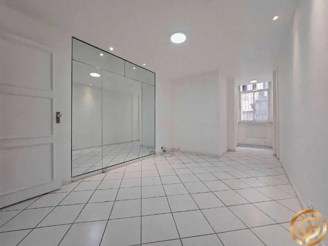Apartamento para Venda em Rio de Janeiro/RJ Leblon 2 Quartos