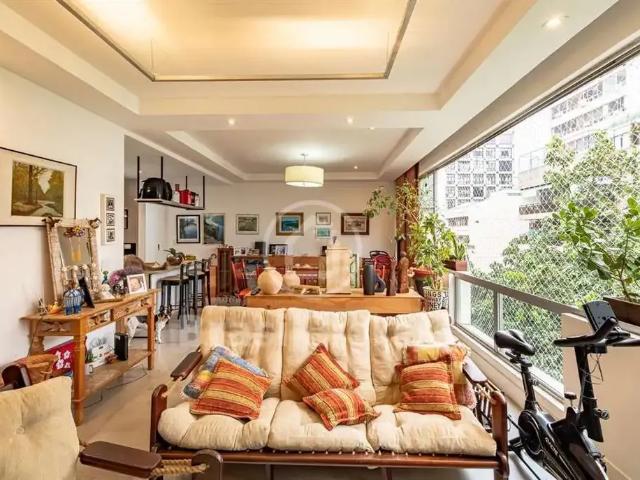 Apartamento para Venda em Rio de Janeiro/RJ Leblon 3 Quartos
