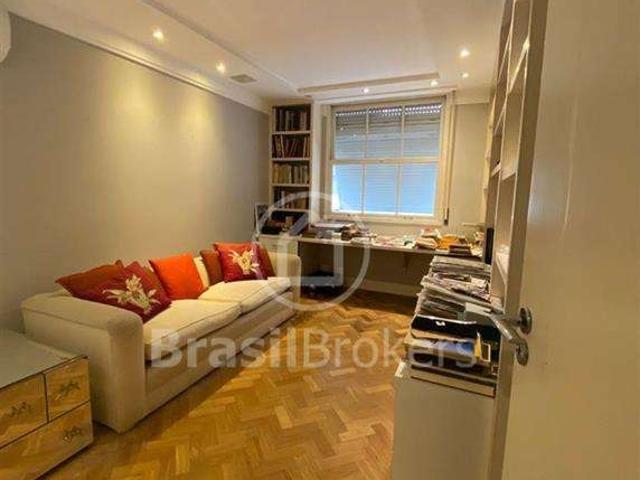Apartamento para Venda em Rio de Janeiro/RJ Leblon 3 Quartos