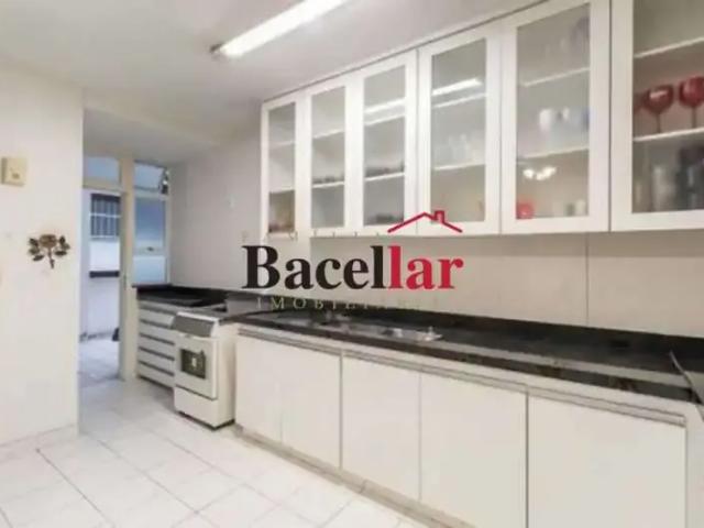 Apartamento para Venda em Rio de Janeiro/RJ Leblon 3 Quartos