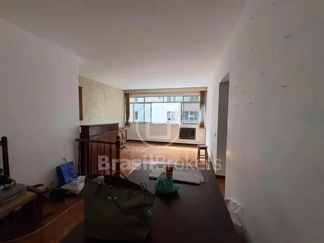 Apartamento para Venda em Rio de Janeiro/RJ Leblon 3 Quartos