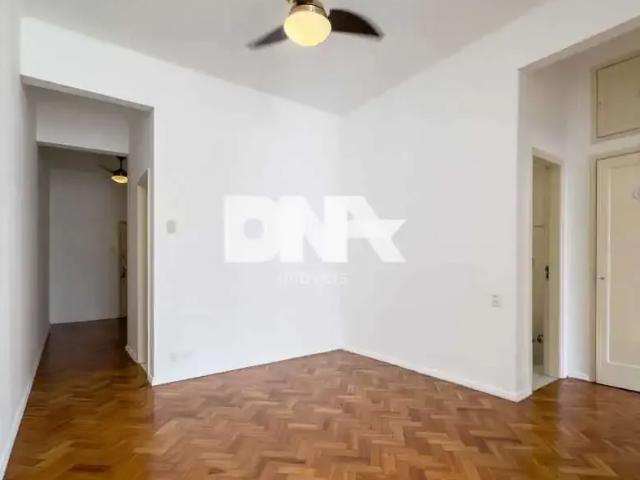 Apartamento para Venda em Rio de Janeiro/RJ Leme 1 Quartos