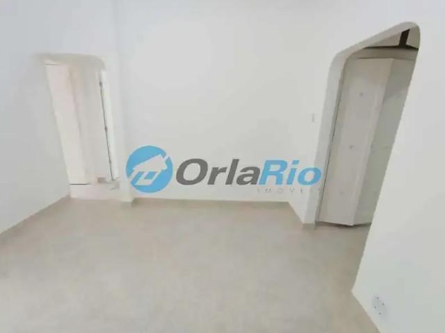 Apartamento para Venda em Rio de Janeiro/RJ Leme 1 Quartos
