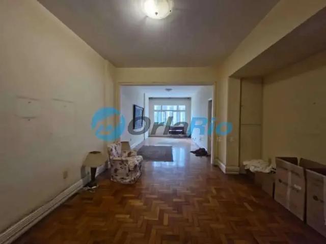 Apartamento para Venda em Rio de Janeiro/RJ Leme 3 Quartos