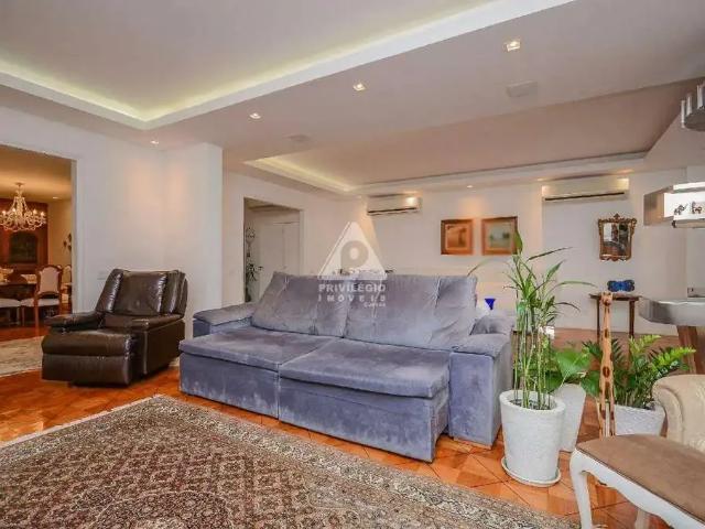 Apartamento para Venda em Rio de Janeiro/RJ Leme 3 Quartos