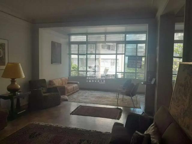 Apartamento para Venda em Rio de Janeiro/RJ Leme 3 Quartos