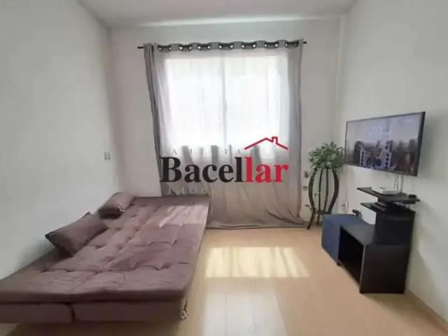 Apartamento para Venda em Rio de Janeiro/RJ Madureira 2 Quartos