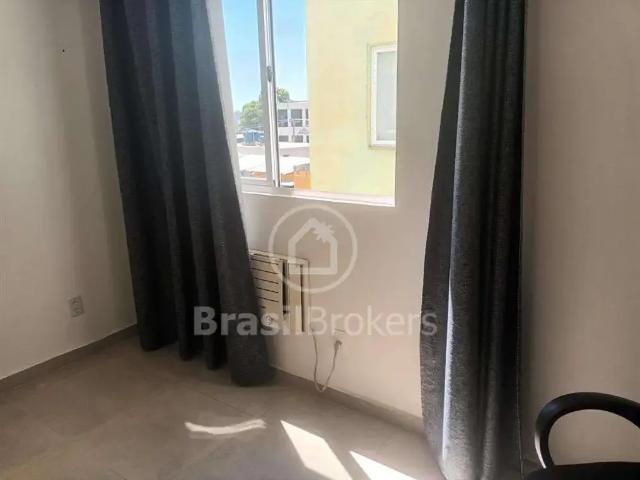 Apartamento para Venda em Rio de Janeiro/RJ Pilares 2 Quartos