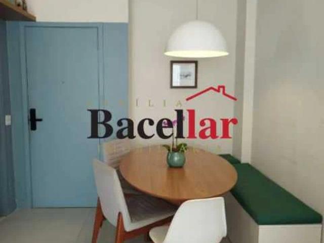 Apartamento para Venda em Rio de Janeiro/RJ Praça da Bandeira 2 Quartos