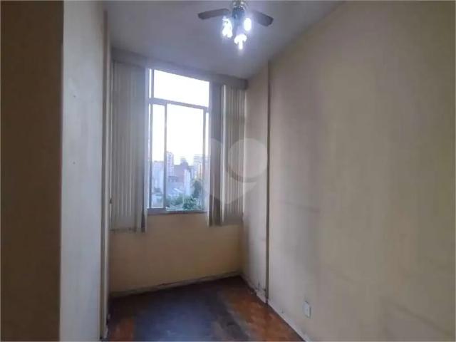 Apartamento para Venda em Rio de Janeiro/RJ Praça da Bandeira 2 Quartos