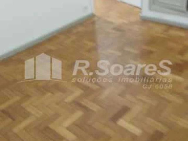 Apartamento para Venda em Rio de Janeiro/RJ Praça da Bandeira 2 Quartos