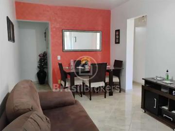 Praça Barão da Taquara - Elevador, Garagem