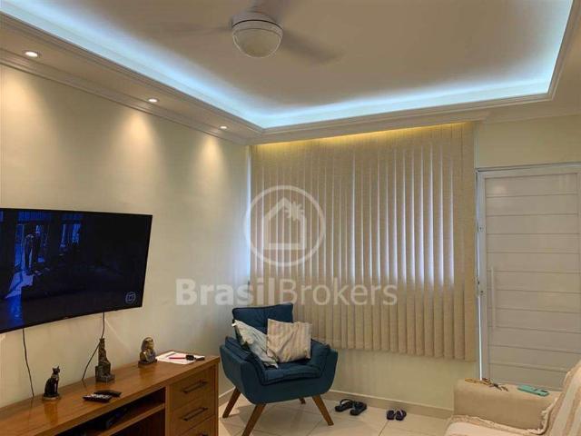 Apartamento para Venda em Rio de Janeiro/RJ Quintino Bocaiúva 2 Quartos