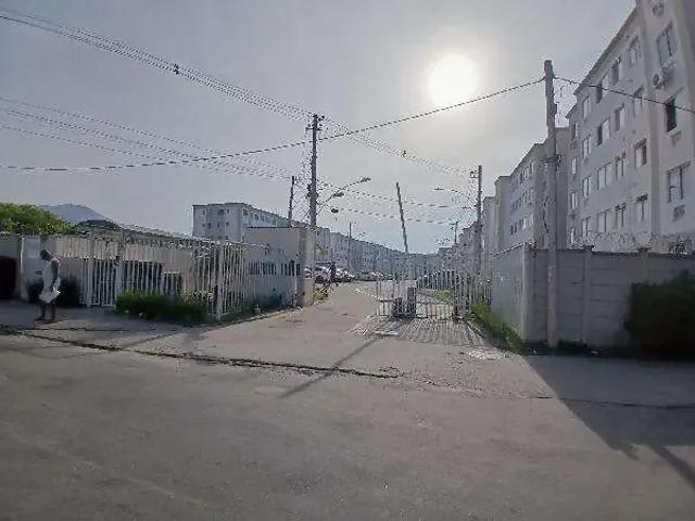 Apartamento para Venda em Rio de Janeiro/RJ Realengo 2 Quartos