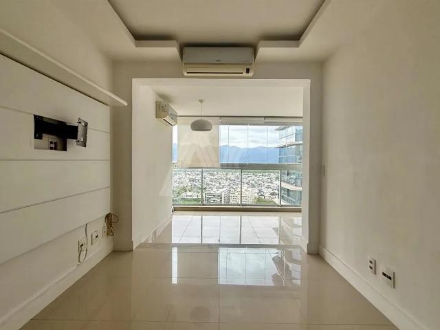 Apartamento para Venda em Rio de Janeiro/RJ Recreio dos Bandeirantes 2 Quartos