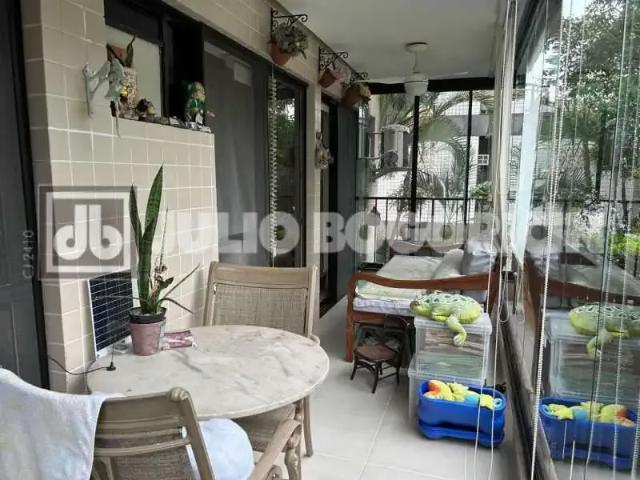 Apartamento para Venda em Rio de Janeiro/RJ Recreio dos Bandeirantes 2 Quartos