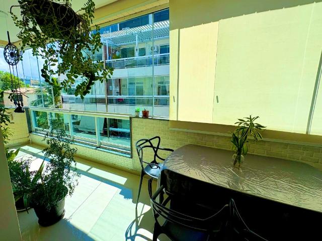 Apartamento para Venda em Rio de Janeiro/RJ Recreio dos Bandeirantes 2 Quartos