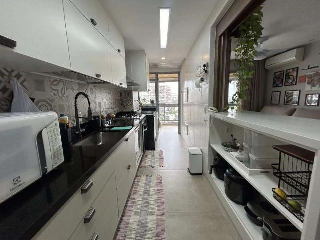 Apartamento para Venda em Rio de Janeiro/RJ Recreio dos Bandeirantes 2 Quartos