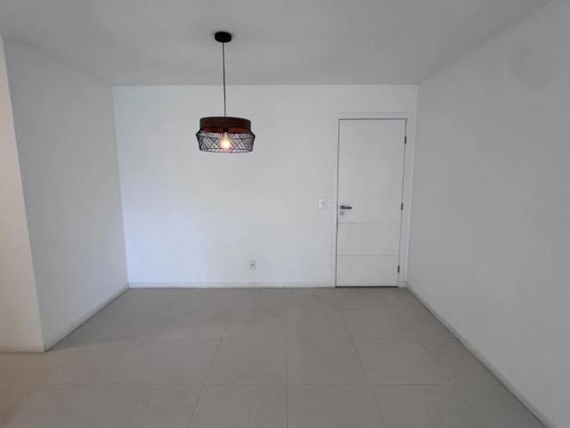 Apartamento para Venda em Rio de Janeiro/RJ Recreio dos Bandeirantes 3 Quartos