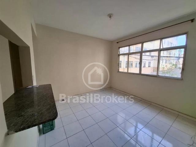Apartamento para Venda em Rio de Janeiro/RJ Todos os Santos 2 Quartos