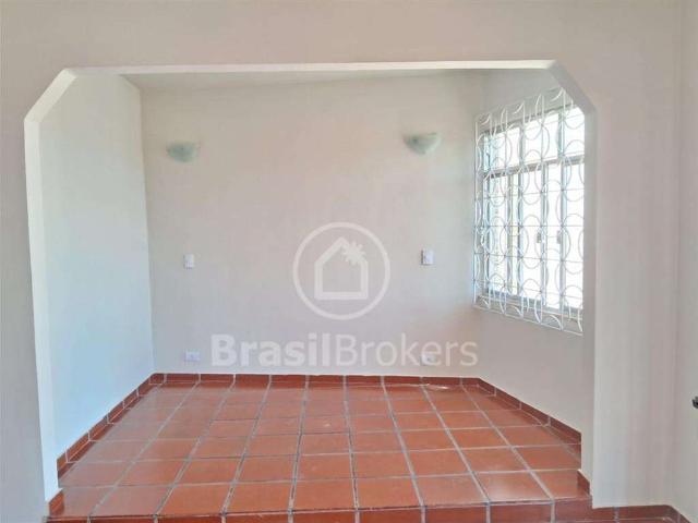 Apartamento para Venda em Rio de Janeiro/RJ Tauá 2 Quartos