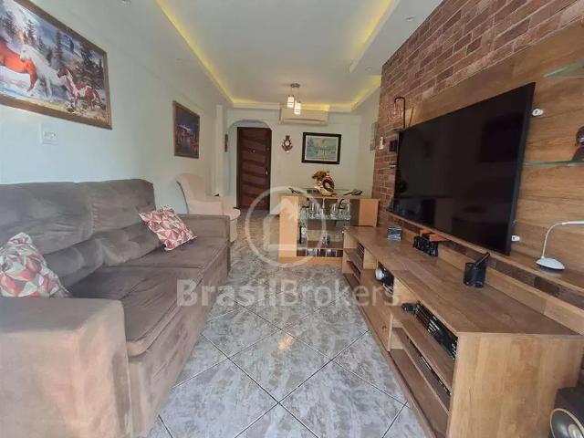 Apartamento para Venda em Rio de Janeiro/RJ Tanque 2 Quartos