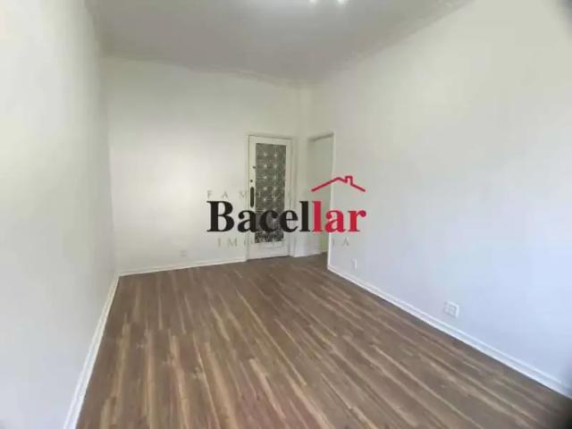 Apartamento para Venda em Rio de Janeiro/RJ Tijuca 2 Quartos