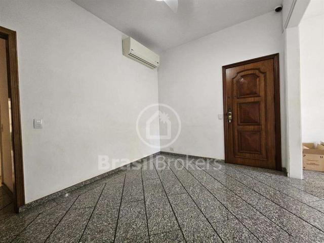 Apartamento para Venda em Rio de Janeiro/RJ Tijuca 2 Quartos