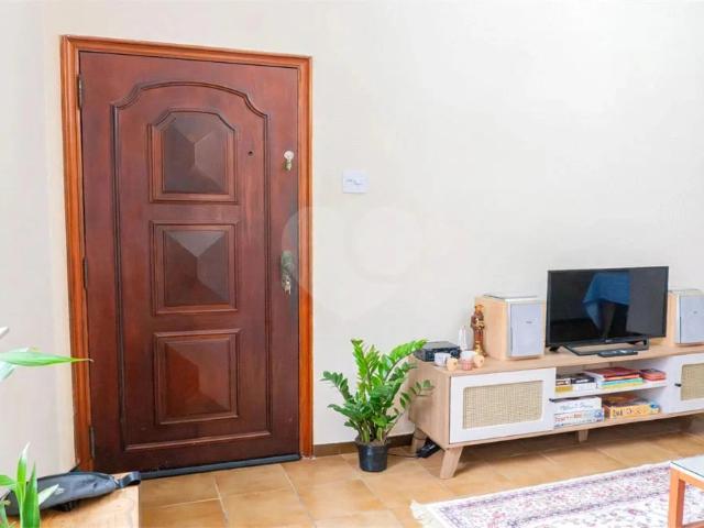 Apartamento para Venda em Rio de Janeiro/RJ Tijuca 2 Quartos