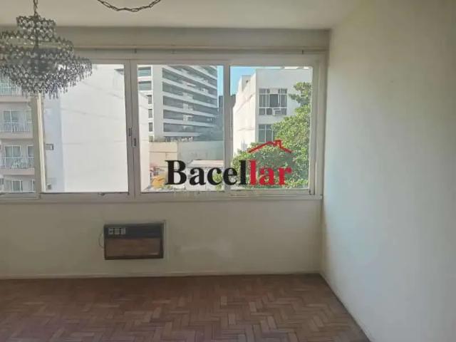 Apartamento para Venda em Rio de Janeiro/RJ Tijuca 2 Quartos