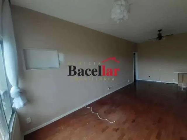 Apartamento para Venda em Rio de Janeiro/RJ Tijuca 2 Quartos