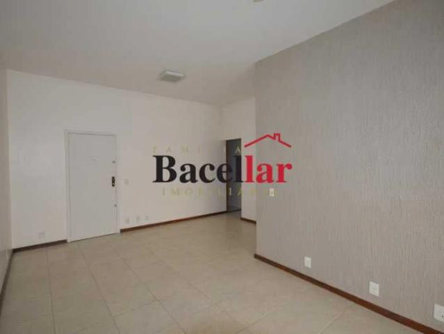 Apartamento para Venda em Rio de Janeiro/RJ Tijuca 2 Quartos