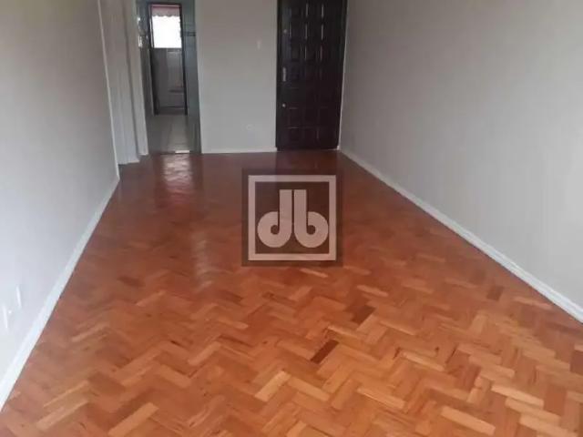Apartamento para Venda em Rio de Janeiro/RJ Tijuca 2 Quartos