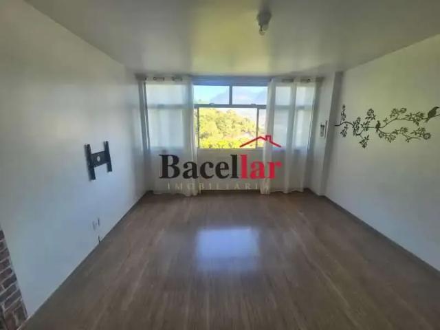 Apartamento para Venda em Rio de Janeiro/RJ Tijuca 2 Quartos