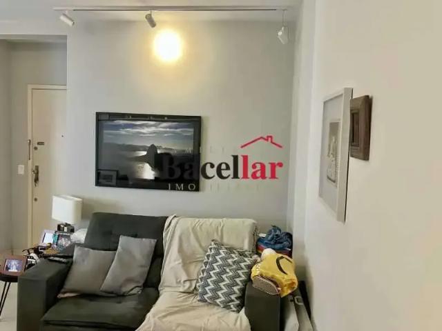 Apartamento para Venda em Rio de Janeiro/RJ Tijuca 2 Quartos