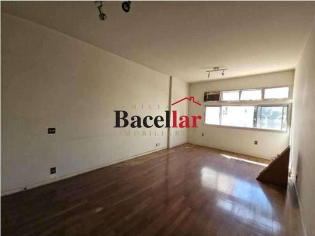 Apartamento para Venda em Rio de Janeiro/RJ Tijuca 2 Quartos