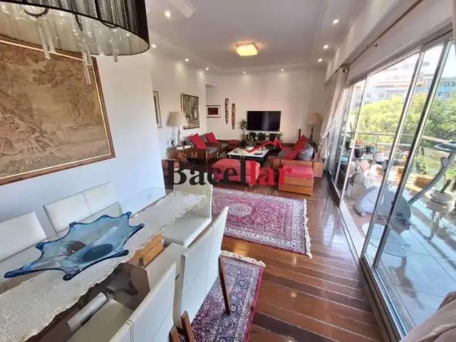 Apartamento para Venda em Rio de Janeiro/RJ Tijuca 3 Quartos