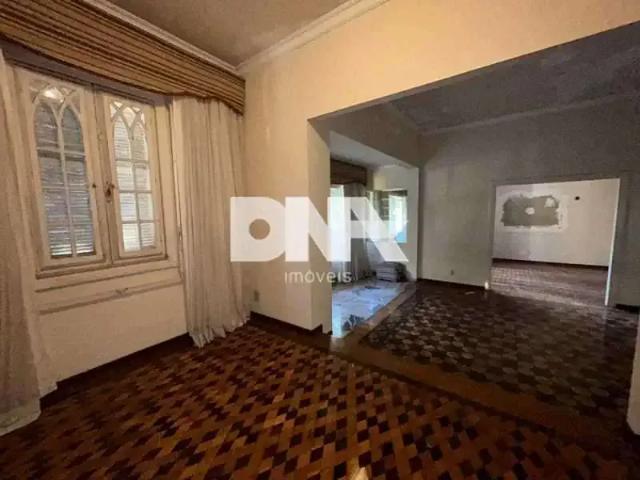 Apartamento para Venda em Rio de Janeiro/RJ Urca 6 Quartos