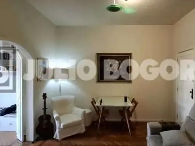 Apartamento para Venda em Rio de Janeiro/RJ Urca 2 Quartos