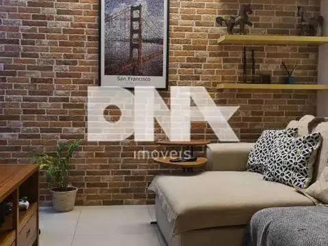 Apartamento para Venda em Rio de Janeiro/RJ Urca 2 Quartos