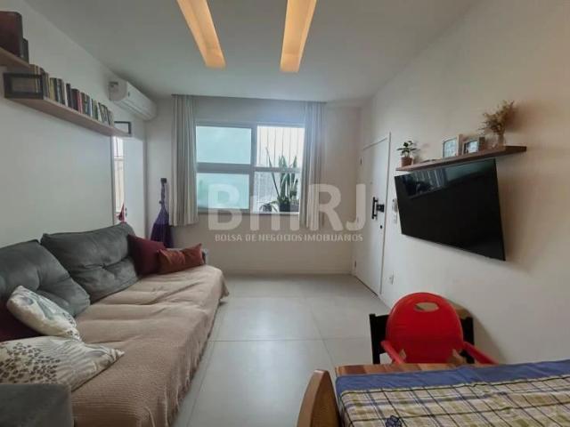 Apartamento para Venda em Rio de Janeiro/RJ Urca 2 Quartos