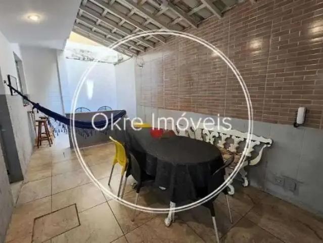 Apartamento para Venda em Rio de Janeiro/RJ Urca 2 Quartos