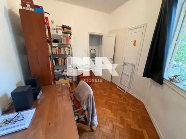 Apartamento para Venda em Rio de Janeiro/RJ Urca 2 Quartos