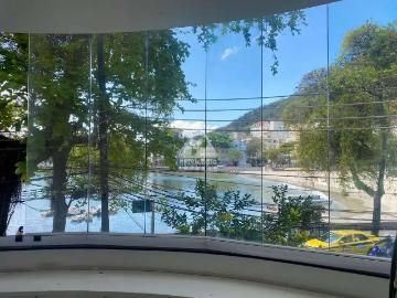 Rua Marechal Cantuária - Área de serviço