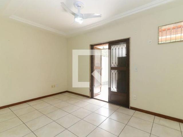 Apartamento para Venda em Rio de Janeiro/RJ Vila Valqueire 3 Quartos