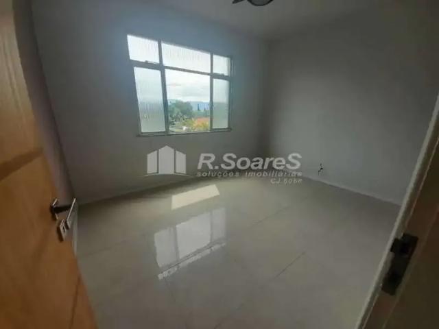 Apartamento para Venda em Rio de Janeiro/RJ Vila Valqueire 2 Quartos
