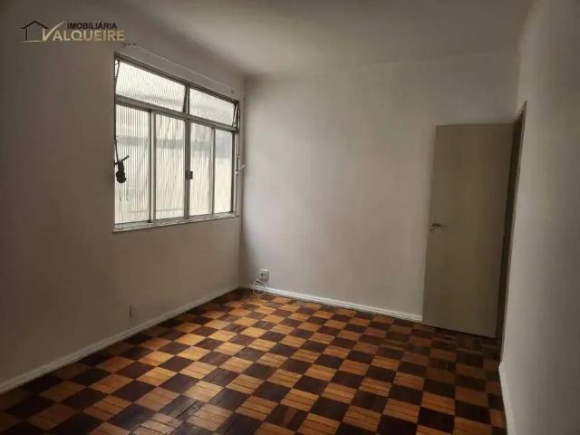 Apartamento para Venda em Rio de Janeiro/RJ Vila Valqueire 2 Quartos